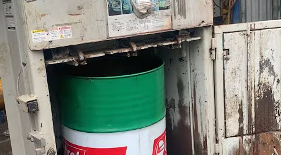 Các yếu tố tác động đến giá thu mua thùng phi sắt phế liệu